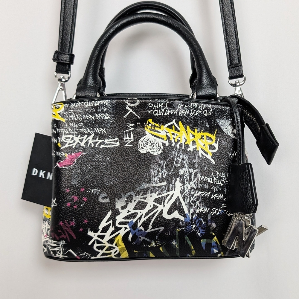 DKNY BRYANT PARK TZ Graffiti Double Zip Crossbody Bag Black MSRP $178 NWT
